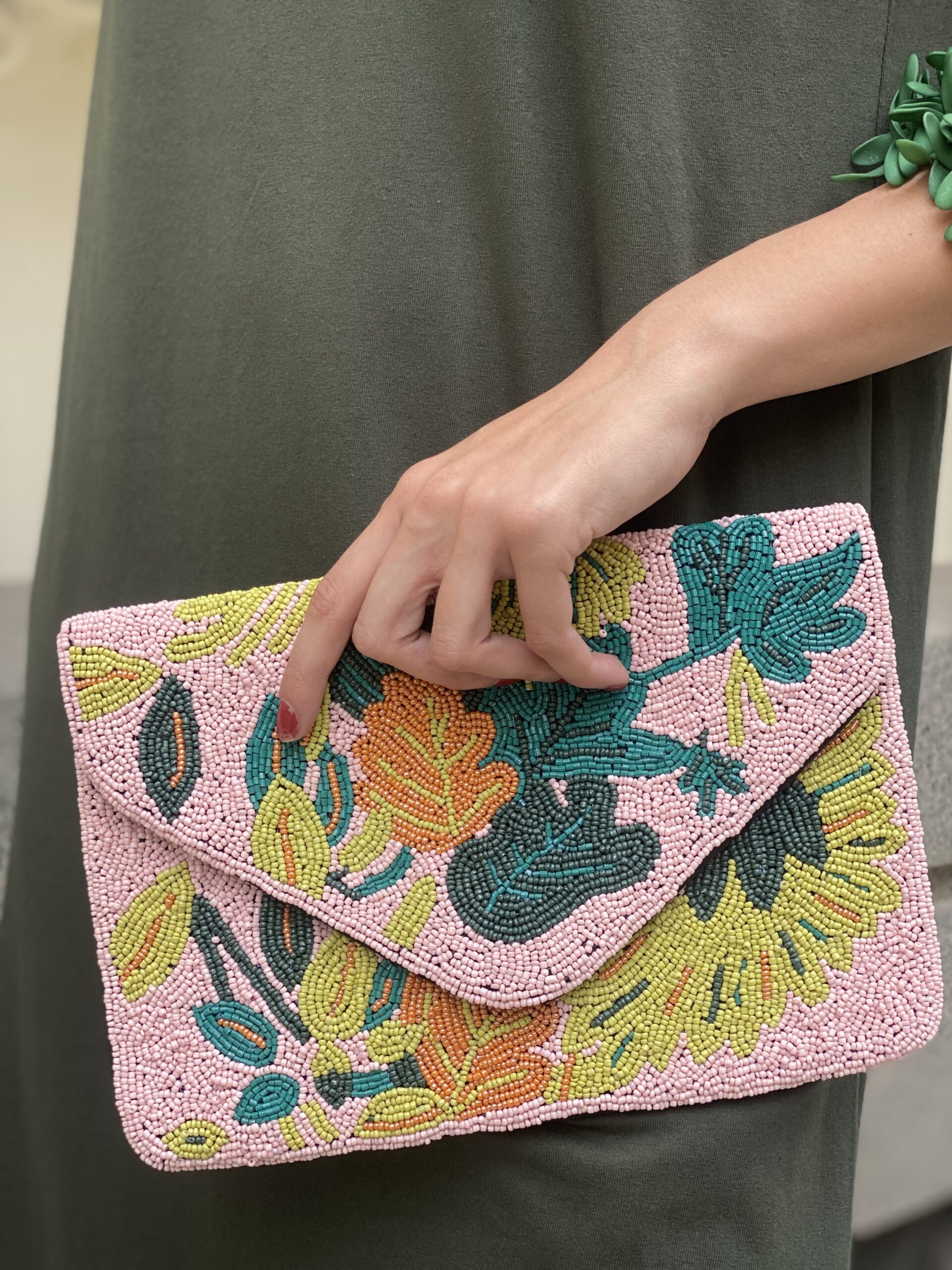 Cartera bordada abalorios Riviera 1