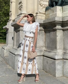 Falda bordada trinidad