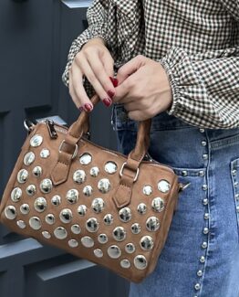 Bolso andy tachas camel