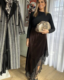 Falda terciopelo y encaje