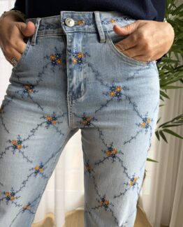 Jean bordado flor liberty