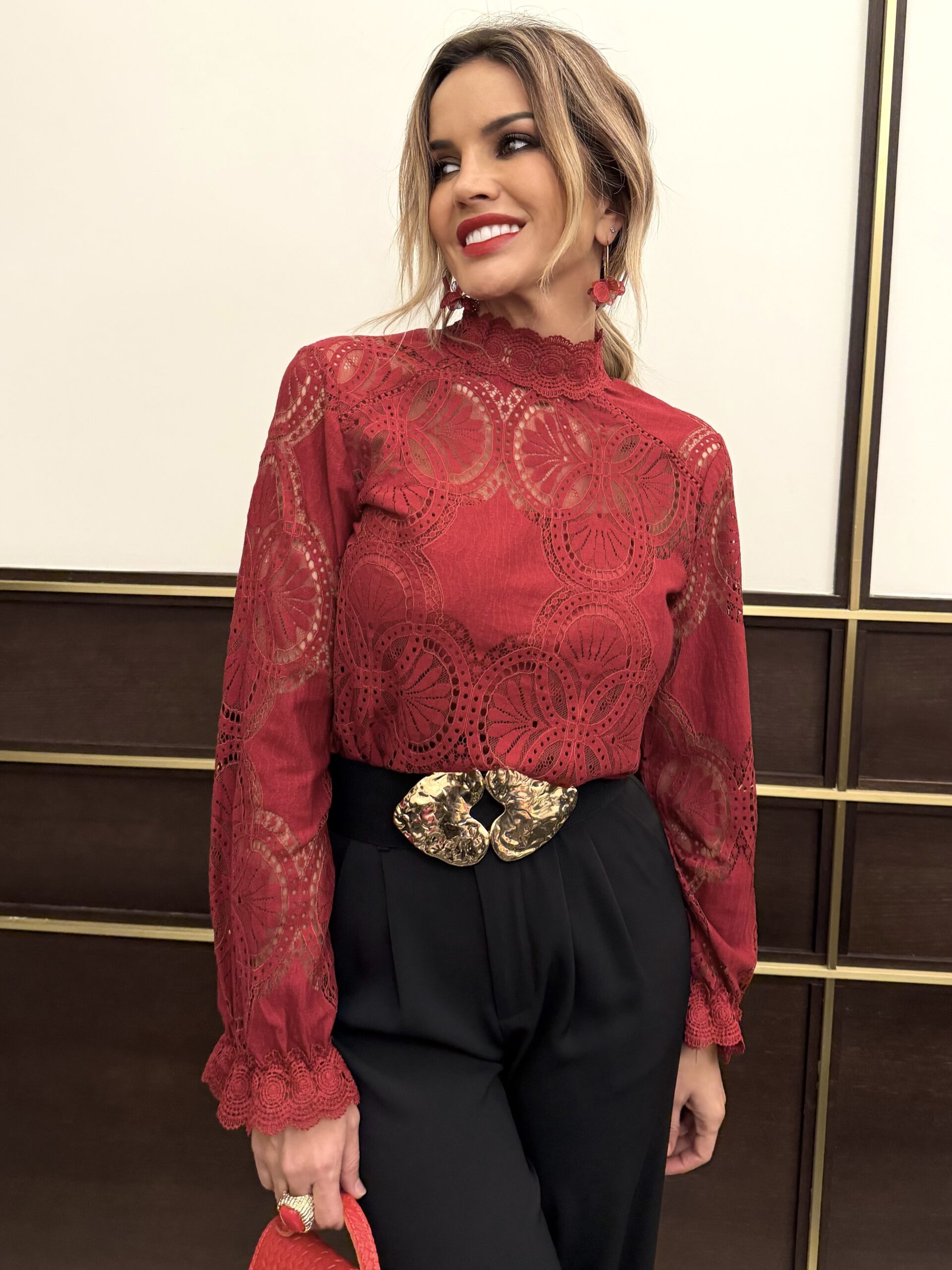 Blusa encaje rouge - Imagen 3