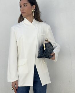 Blazer asimétrica blanca